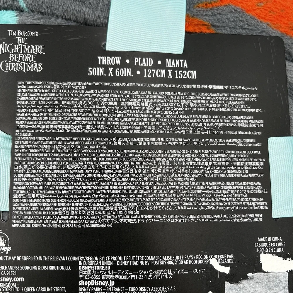 NEW‎ Disney Parks The Nightmare Before Christmas Throw  Blanket 30th Anniversary